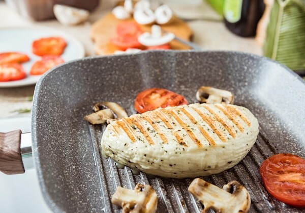 Jak długo piec polędwiczki z kurczaka w piekarniku?