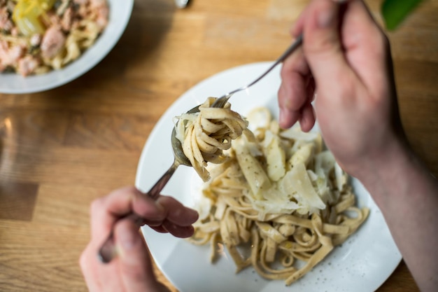 Pasta miso co to jest i do czego ją wykorzystać?