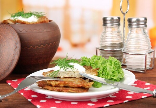 Ile czasu smażyć kotlety z kurczaka, żeby były soczyste?