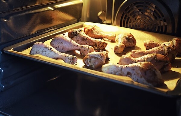 Ile piec plastry karkówki w piekarniku żeby były soczyste?