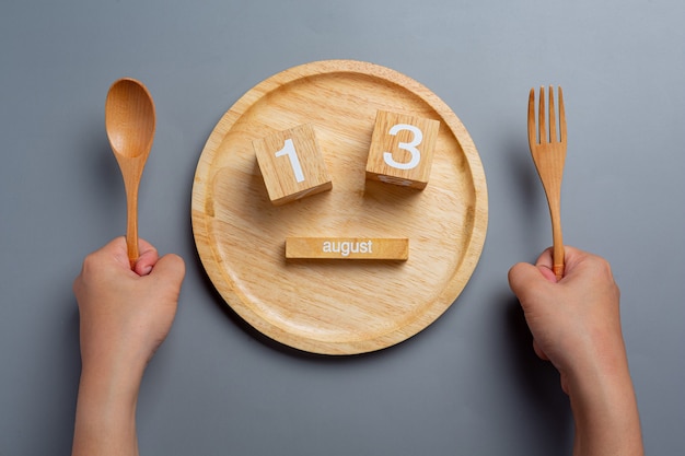 Co może jeść 9 miesięczne dziecko tabela produktów na początek rozszerzania diety