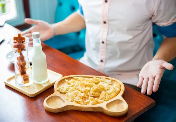 Jak zrobić dewolaje z serem i masłem żeby były soczyste?