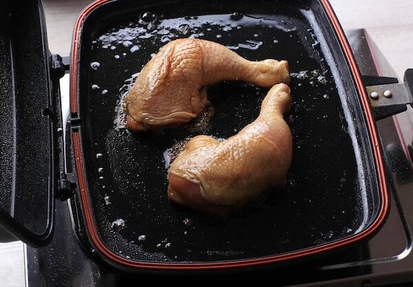 Jak długo piec udka kurczaka w domowym piekarniku?