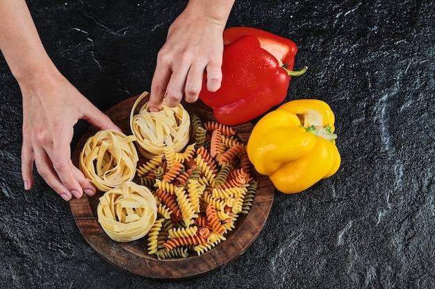 Jak zrobić makaron z warzyw w domowych warunkach?