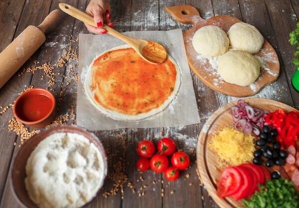 Jak zrobić zaczyn na pizzę w domowych warunkach?