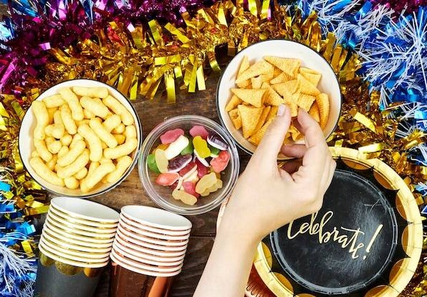 Jakie można zrobić przekąski na imprezę żeby zaskoczyć gości?