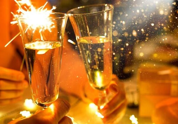 Co ciepłego na sylwestra sprawdzi się podczas zimowej nocy?