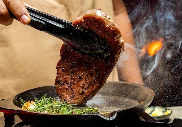 Jak dusić karkówkę żeby była miękka i soczysta?