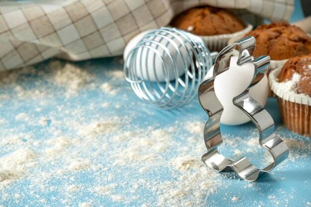 Jak robi się lukier na domowe wypieki?