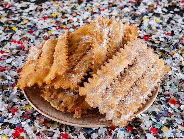 Jak robimy faworki w domowej kuchni?