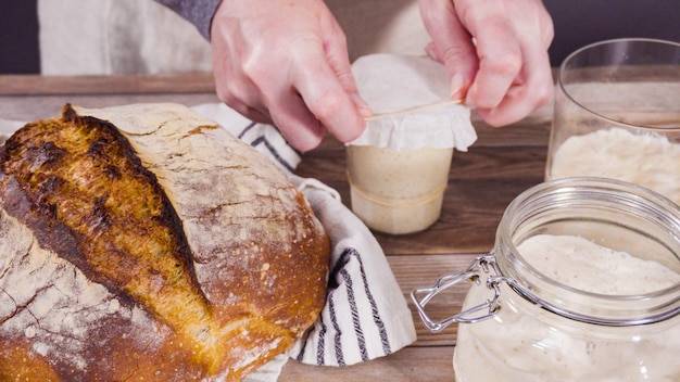 Jak się robi placek drożdżowy w domowych warunkach?