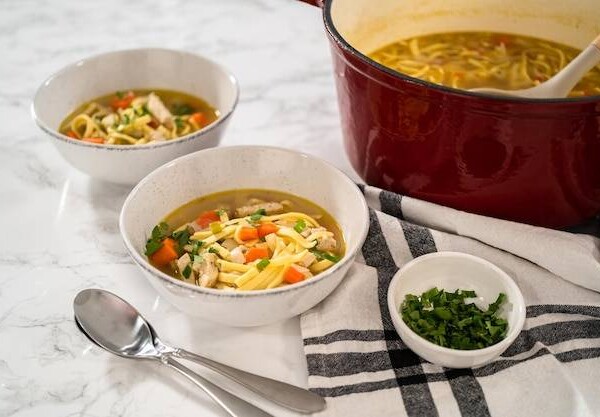 Jak zrobić dobry makaron do rosołu w domowych warunkach?