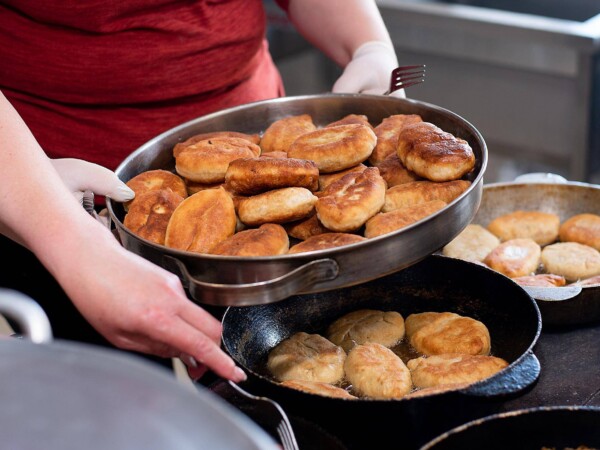 Jakie powinno być ciasto na pączki żeby pączki były puszyste?