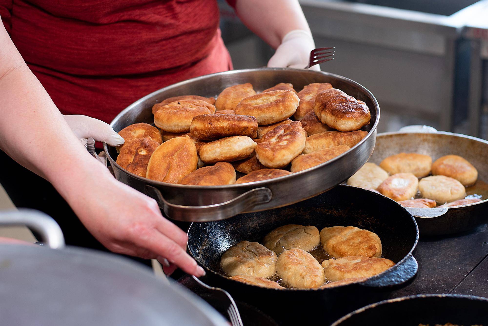 Jakie powinno być ciasto na pączki żeby pączki były puszyste?
