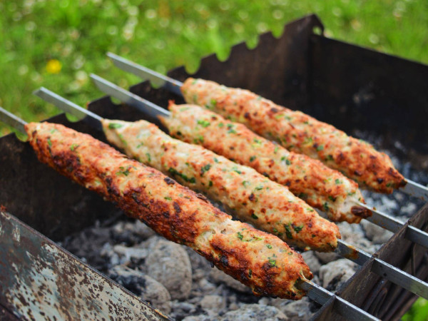 Kebab w piekarniku jak zrobić w domowych warunkach?