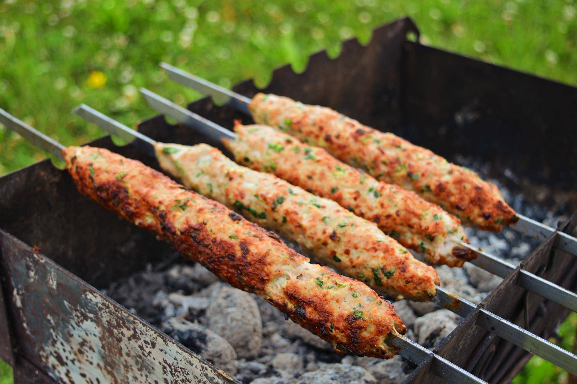 Kebab w piekarniku jak zrobić w domowych warunkach?